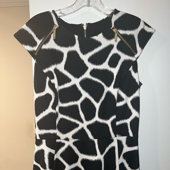 Michael Kors cocktail dress size it lightly worn with zipper detail l - Picture 1 of 9